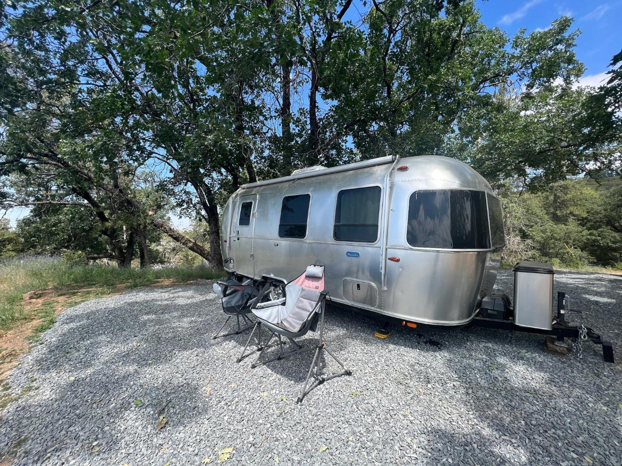 Modern Airstream With Amazing View - 10 To 15 Minutes From Kings Canyon National Park Dunlap Экстерьер фото